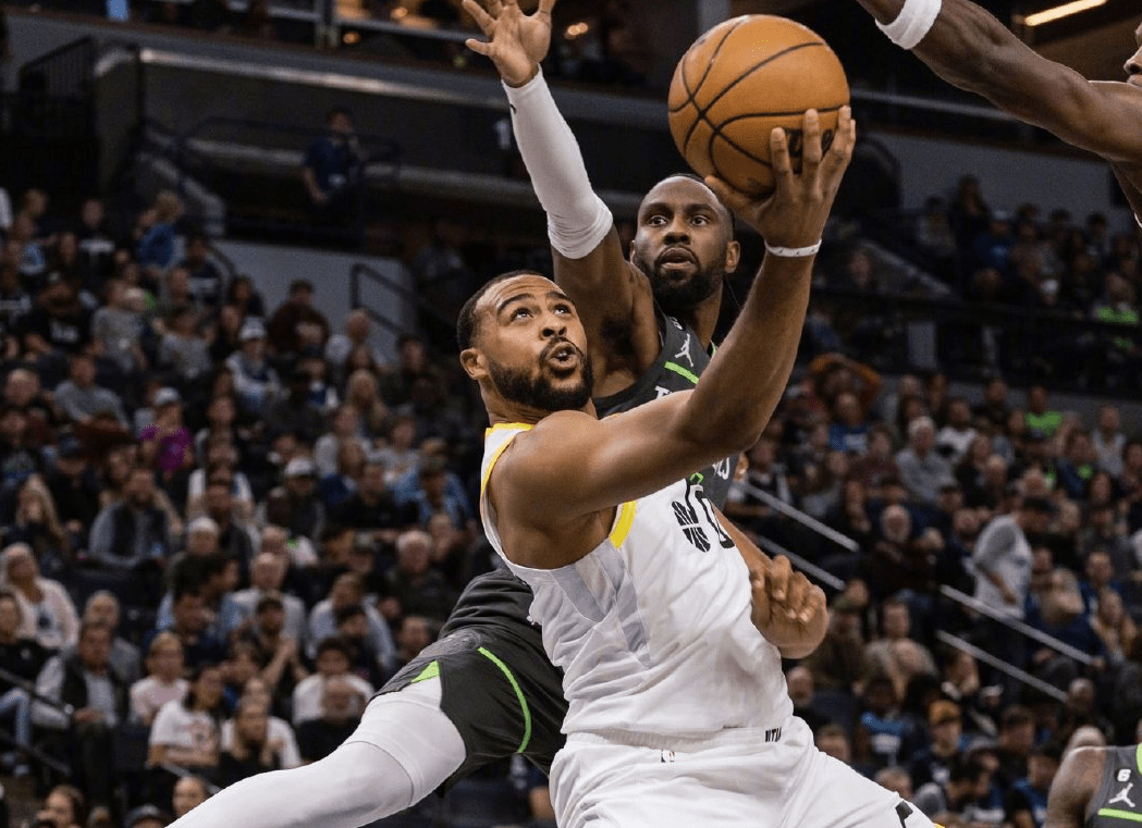 湖人险胜爵士,陶汉林状态火热 湖人险胜爵士,陶汉林状态火热