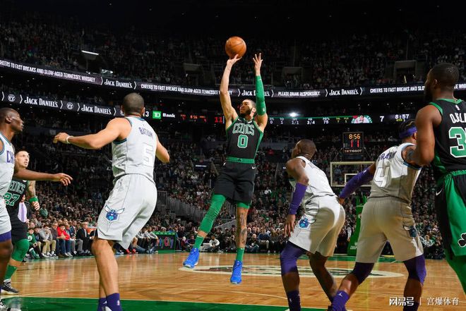 IM体育网页版登录入口-凯尔特人B队力克美国男篮，巴图姆送出助攻