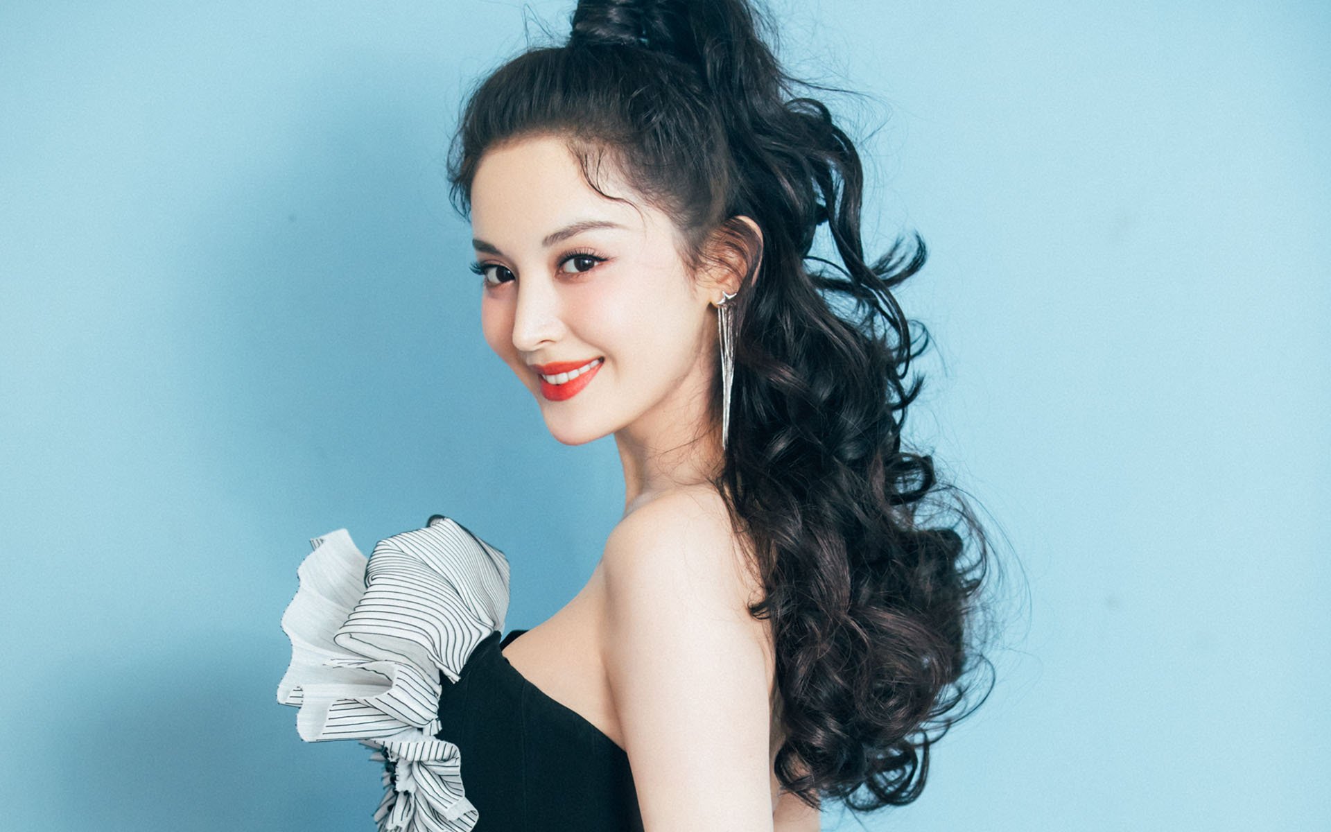 IM体育网页版登录入口-关键节点连续得分！班凯罗率公牛爆冷掀翻卫冕冠军掘金